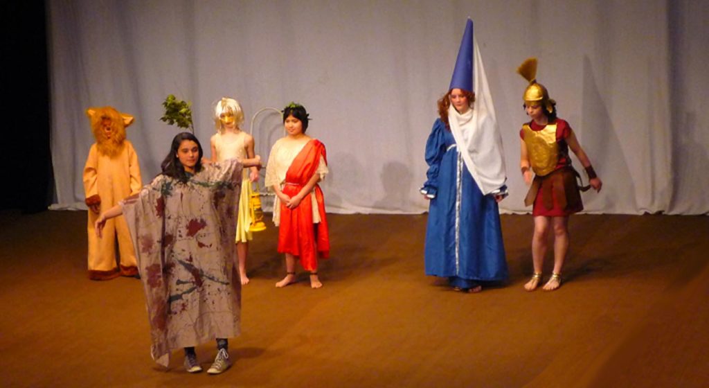 Pyramus & Thisbe (Kyogle) 2012